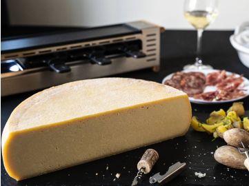 Schweizer Rohmilch-Raclette | PREMIUM | Halber Laib | 2,5 kg